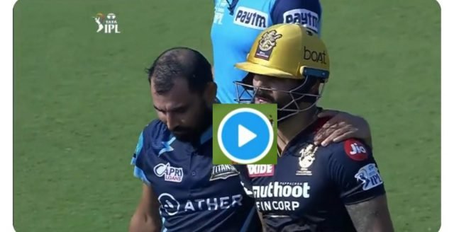 WATCH: Mohammed Shami wins hearts with special gesture towards Virat Kohli. Pic/Screengrab 