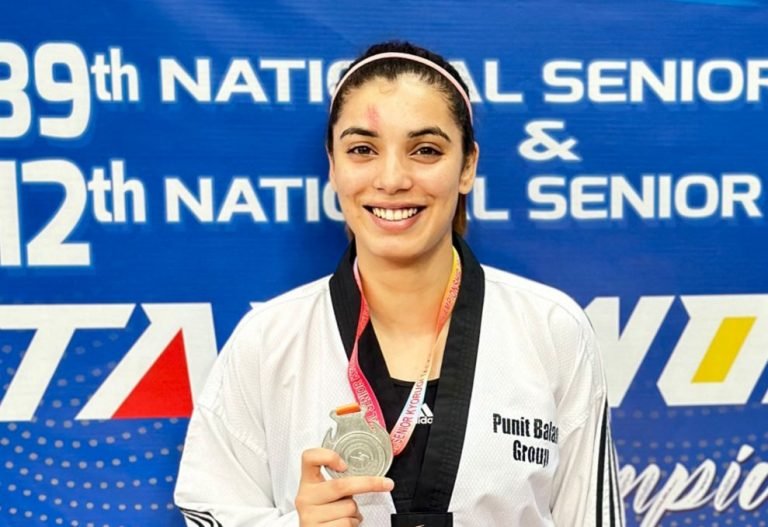 Afreen Hyder makes J&K UT Proud, wins Silver medal in Senior National Taekwondo Championship