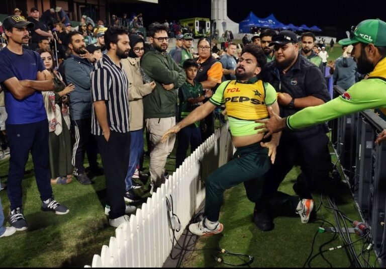 Khushdil Shah involved in fight with fans in New Zealand